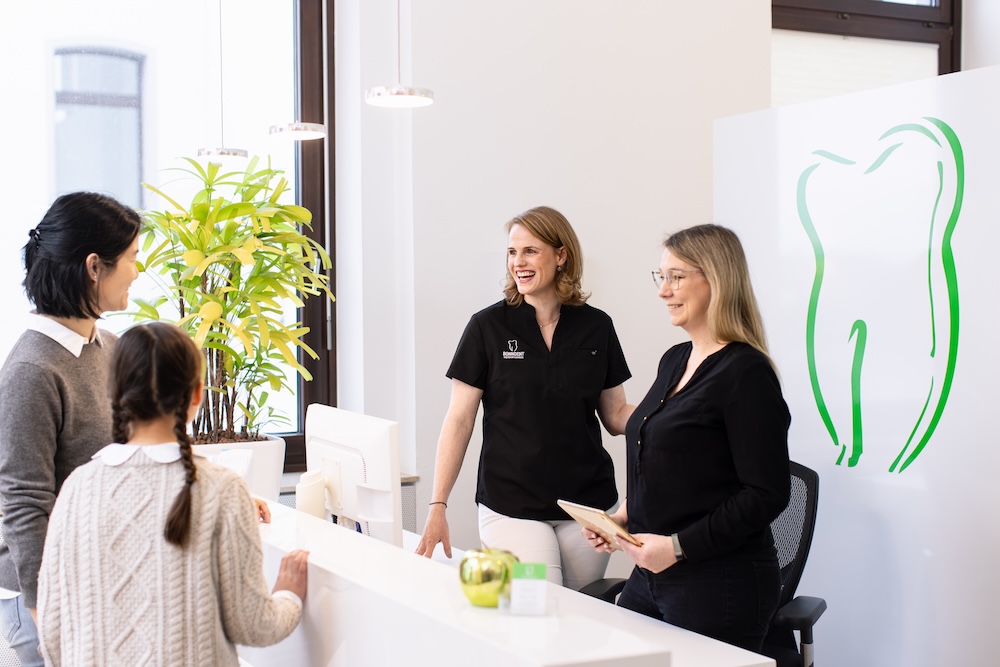 Kieferorthopädin Bonn – Gröne – CMD – Abbinder Kieferorthopädin Bonn - Gröne - CMD - Abbinder