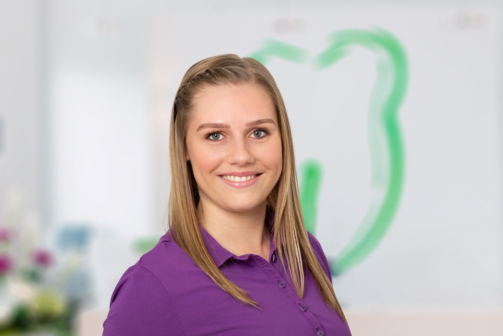 Kieferorthopädin Bonn – Gröne – Team – Vanessa Solmaz Kieferorthopädin Bonn - Gröne - Team - Vanessa Solmaz